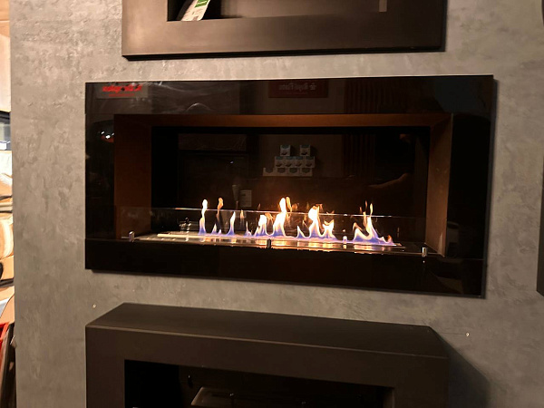 Firezo Automatic 900 в очаге Dipinto Diamond 1300_7 Firezo Automatic 900 в очаге Dipinto Diamond 1300_7